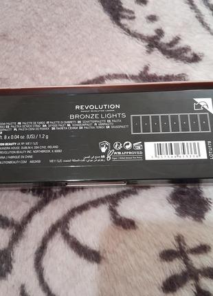 Палетка теней makeup revolution4 фото