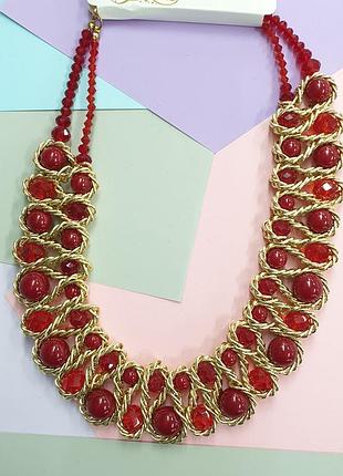 Колье с красным жемчугом