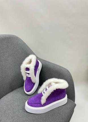 Фіолетові замшеві черевики високі лофери з опушкою з хутра норки