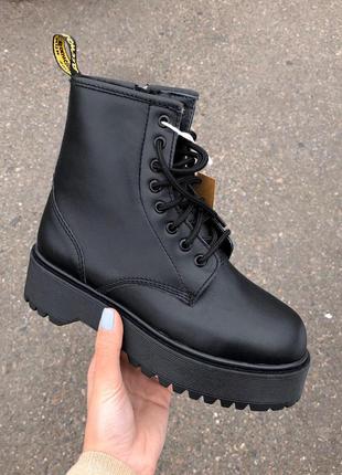 Зимние ботинки на платформе dr martens с мехом /осень/зима/весна😍