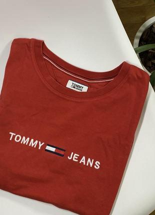 Женская футболка tommy jeans2 фото