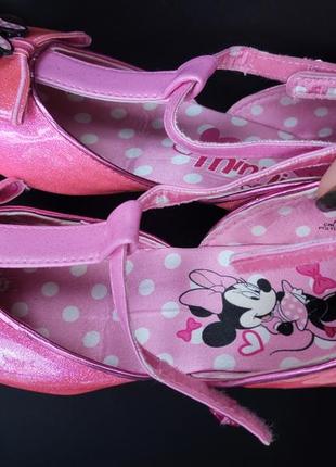 Розовые туфли minnie disney на липучках. для принцессы, крутые!4 фото
