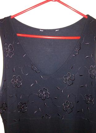 Натуральне,стрейч-трикотажне,довге,чорне плаття-сарафан з вишивкою1 фото