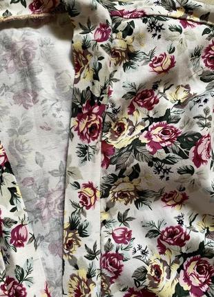Блуза на запах в цветочный принт.2 фото