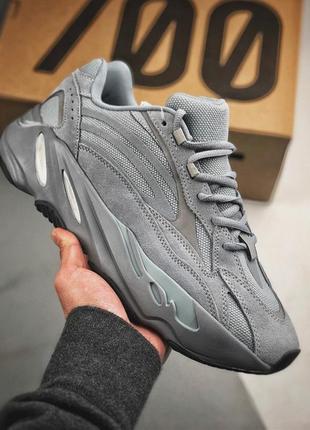 Замшеві кросівки adidas yeezy 700