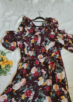 Платье в цветочный принт  uk 207 фото