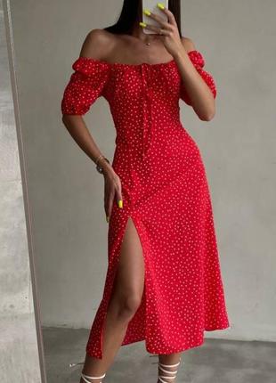 Платье миди красное в горошек с разрезом по ноге с открытыми плечами качественная стильная трендовая