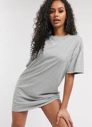 Спортивна сукня nike