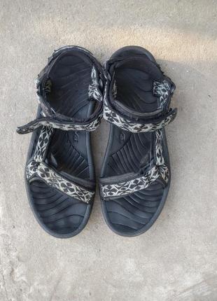 Teva - треккинговые сандалии босоножки 8
