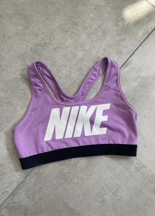 Спортивный топ nike