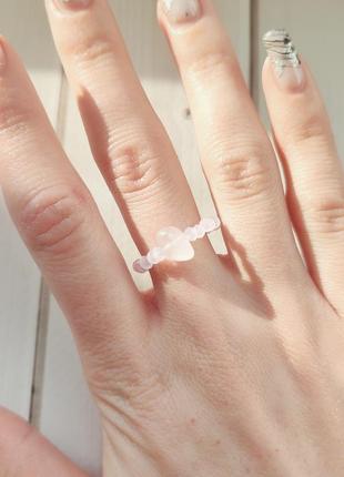 Кольцо колечко кольцо из розовых хрустальных бусин и розового кварца