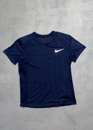 Футболка nike dri-fit