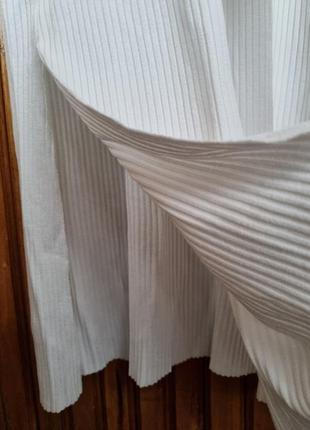 Белое миди платье mango в рубчик с кружевной вставкой.5 фото