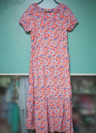 Платье в цветочный принт nutmeg1 фото