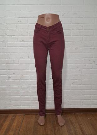 Жіночі джинси