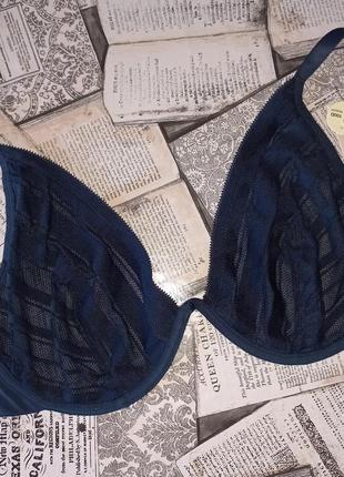 Бюстгальтер м'який 85d c&a
