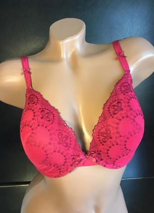 Шикарний бюст marks& spencer 34дд(75е)