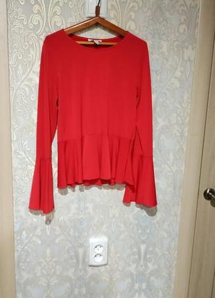 Красная блузка .1 фото