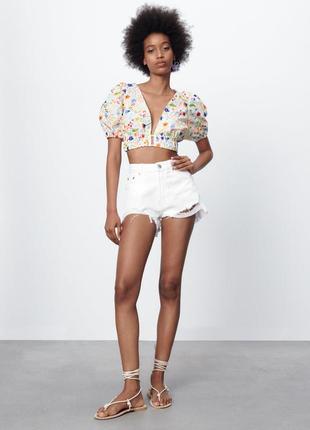 Топ, розшитий вишивкою