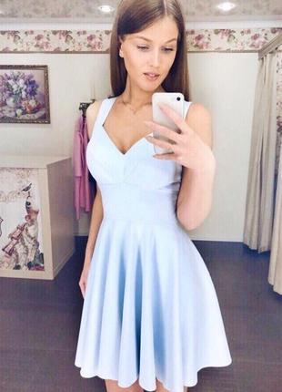 Весеннее голубое платье