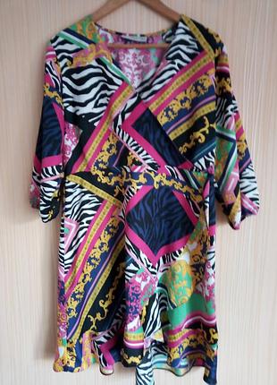 Очень красивое яркое платье 52-54 размера