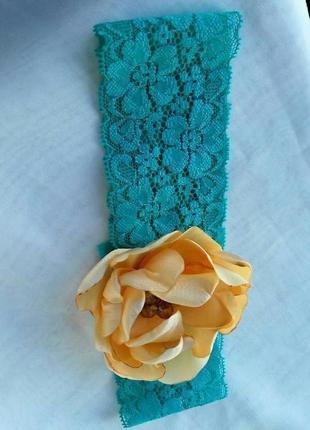 Красивая кружевная повязка на голоау для девочки с цветком милая повязочка для прически3 фото