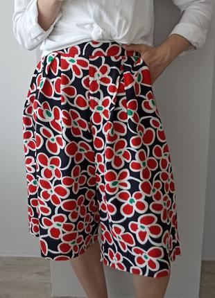 Шорты-юбка в цветочек, размер s