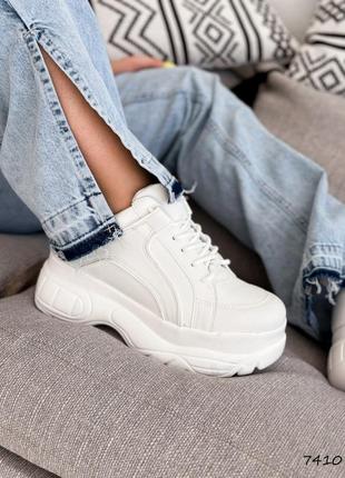 Белые кожаные массивные кроссовки на высокой подошве платформе8 фото