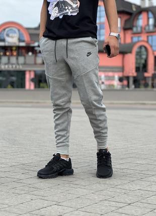 Брюки nike tech fleece найк течь спортивные мужские2 фото