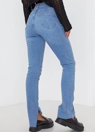 Женские джинсы скинни skinny с разрезами голубые1 фото