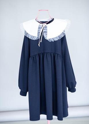 Плаття шкільне темно-синє з білим фатиновим коміром, шкільна форма для дівчинки темно-синя6 фото