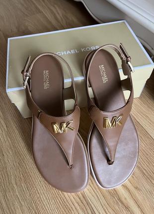Босоножки michael kors новые размер 9 (наш 40)