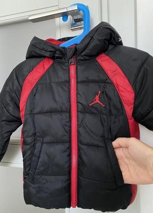 Курточка nike jordan