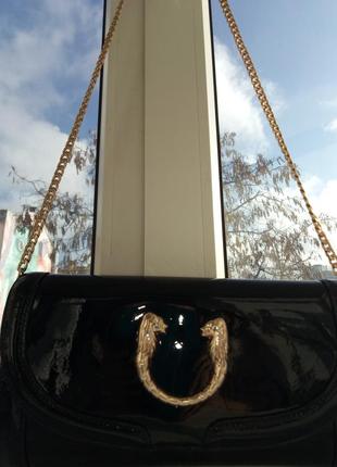 Распродажа !  выходная лаковая черная сумка-клатч из экокожи с фурнитурой под золото4 фото