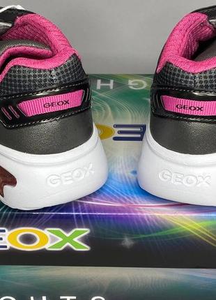 Детские кроссовки  с мигалками geox assister  29-34  р для девочки4 фото