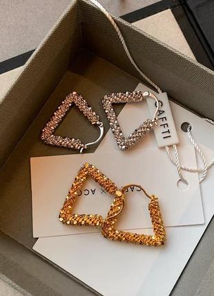 Сережки в стилі celine