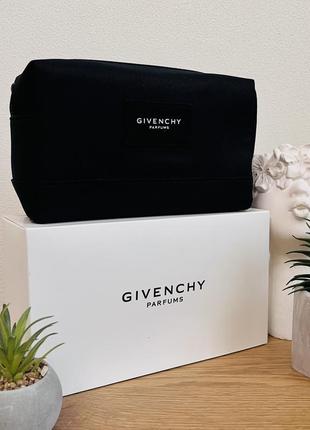 Оригінал косметичка чорна givenchy оригинал косметичка черная1 фото