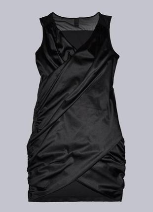 Коктейльне чорне плаття