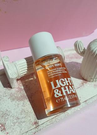 Парфумований спрей для тіла victoria's secret light & happy mini body mist 75 мл