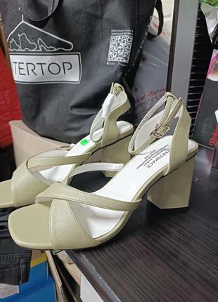 Босоножки teetspase 36-40