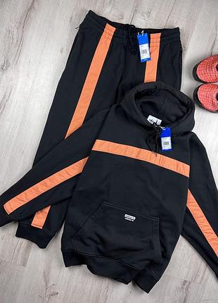 Оригинальный спортивный костюм adidas ryv