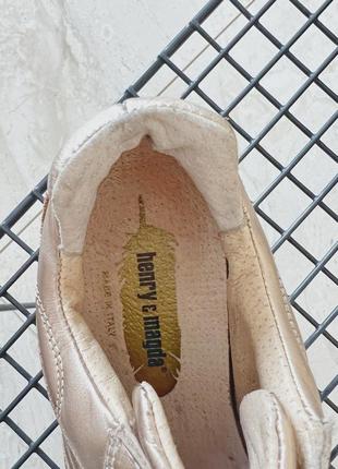Золотые фирменные кроссовки с шипами настоящая кожа5 фото