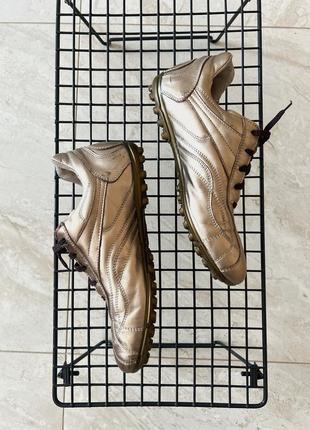 Золотые фирменные кроссовки с шипами настоящая кожа3 фото