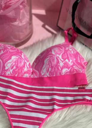 Комплект белья бюст + стринги виктория сикрет victoria’s secret pink5 фото