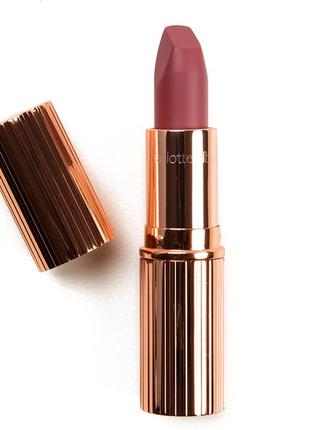 Charlotte tilbury matte revolution lipstick pillow talk medium 2 матова помада4 фото