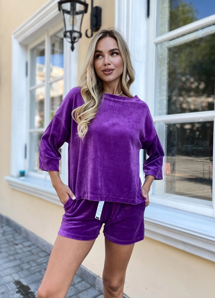 Женский велюровый костюм