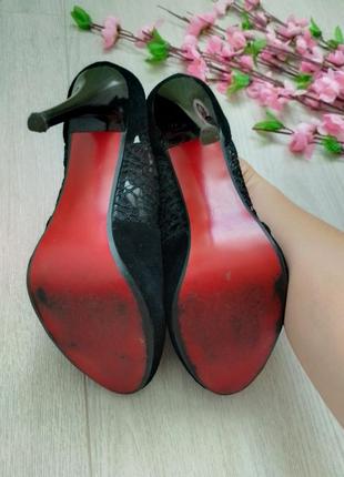 Женские замшевые туфли с сеточкой на высоком каблуке4 фото