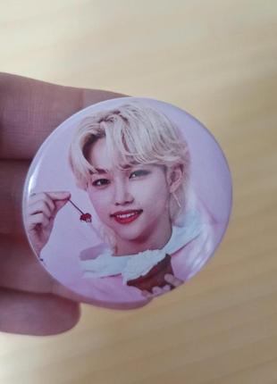 Значок феликс стрей кидс felix stray kids 5,6
