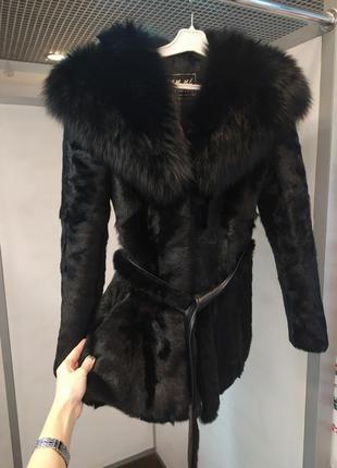 Шуба натуральна козлик,песцевий воріт