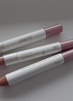Карандаш-тени для глаз kinetic smokey powder shadow stick от летуаль